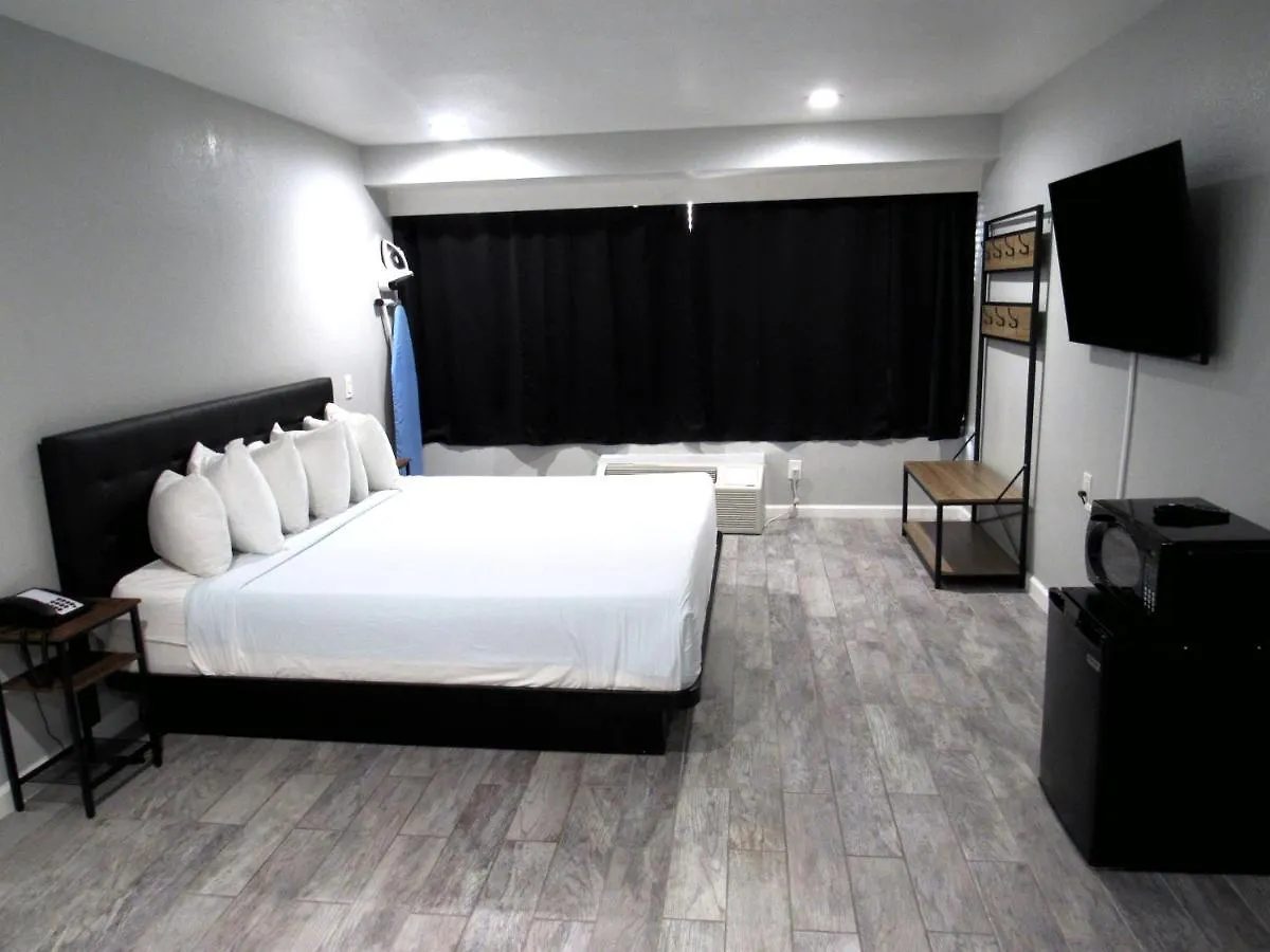 Hotel Capri Suites Anaheim