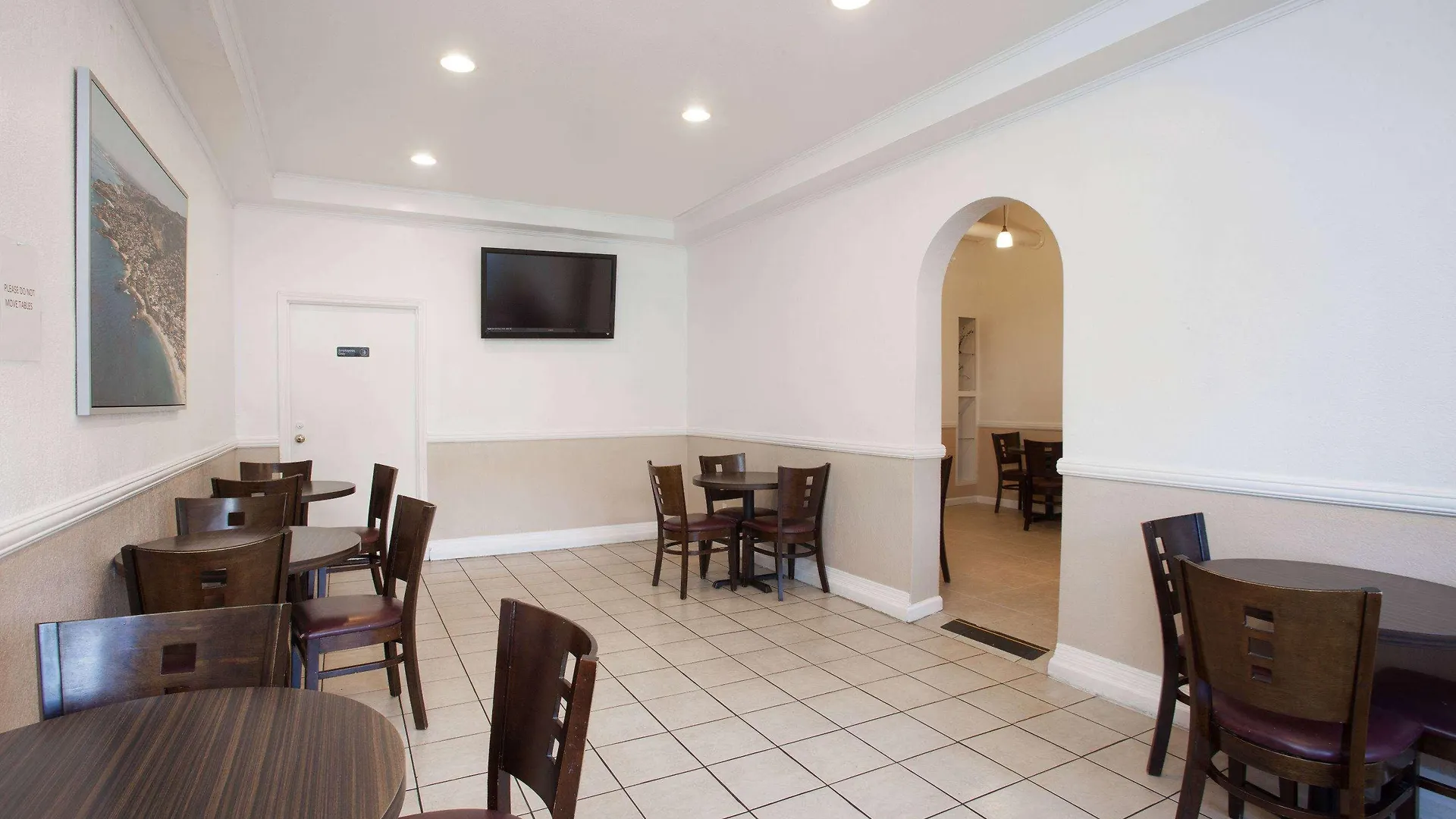 Hotel Capri Suites Anaheim