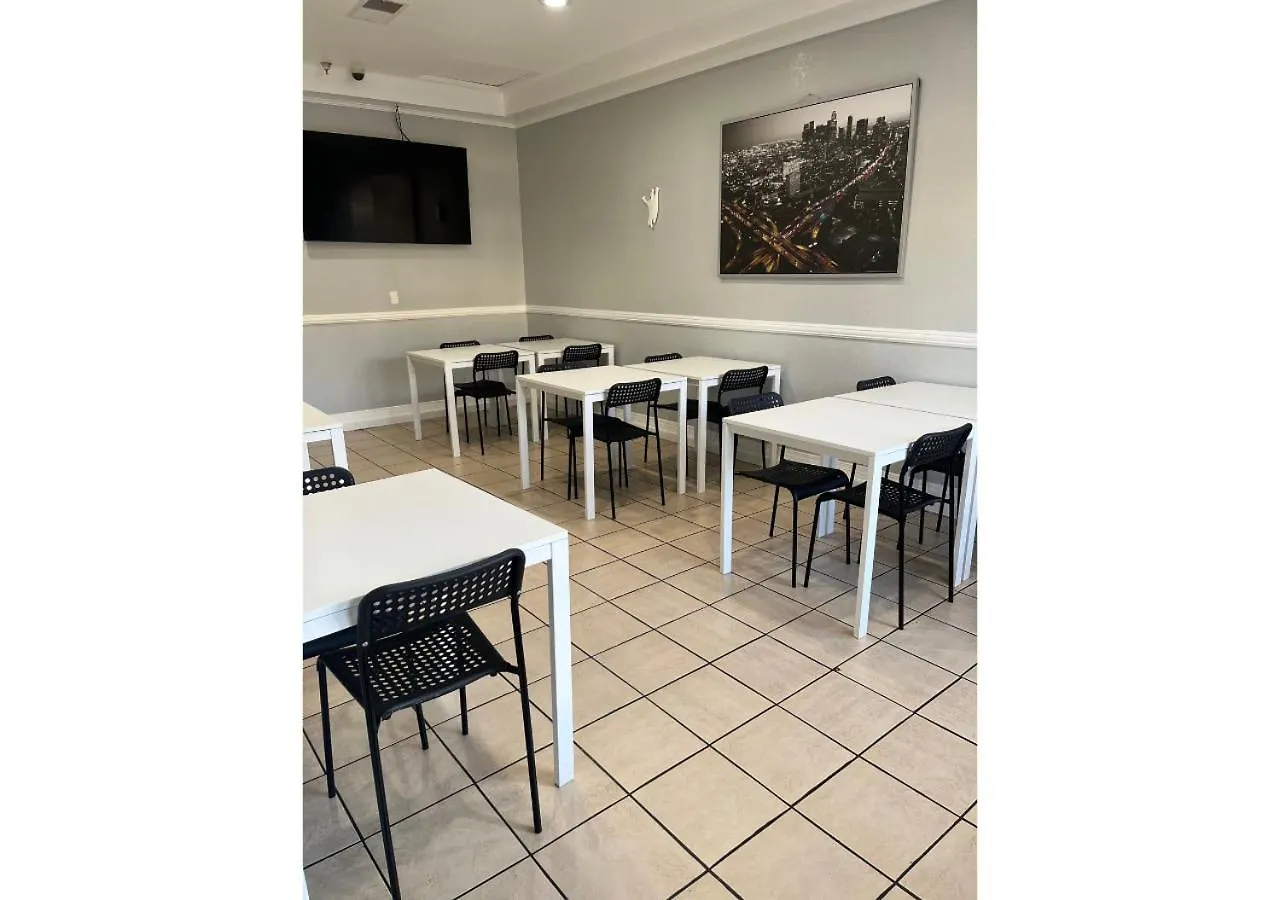Hotel Capri Suites Anaheim