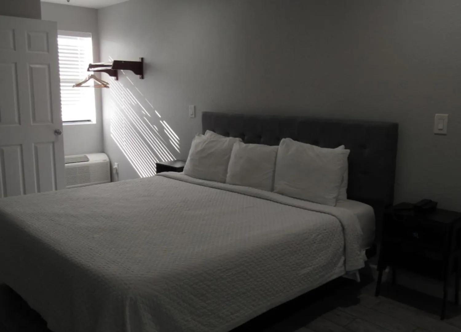 Capri Suites Anaheim 2*,