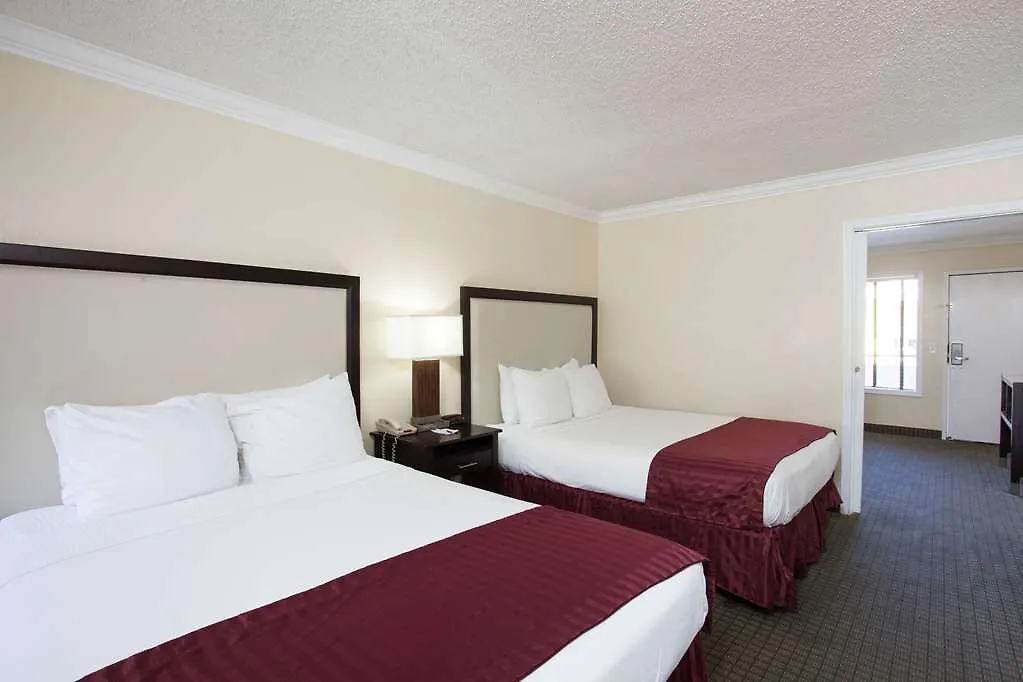 Capri Suites Anaheim Hotel