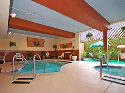 Capri Suites Anaheim